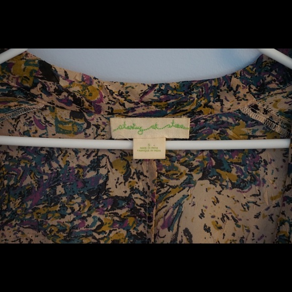 Flowered print shall - Picture 3 of 5